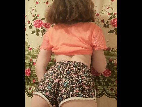❤️ Babe żagħżugħa sexy tqaxxir ix-xorts tagħha fuq il-kamera ❌ Super sess lilna mt.xsexshop.ru ☑